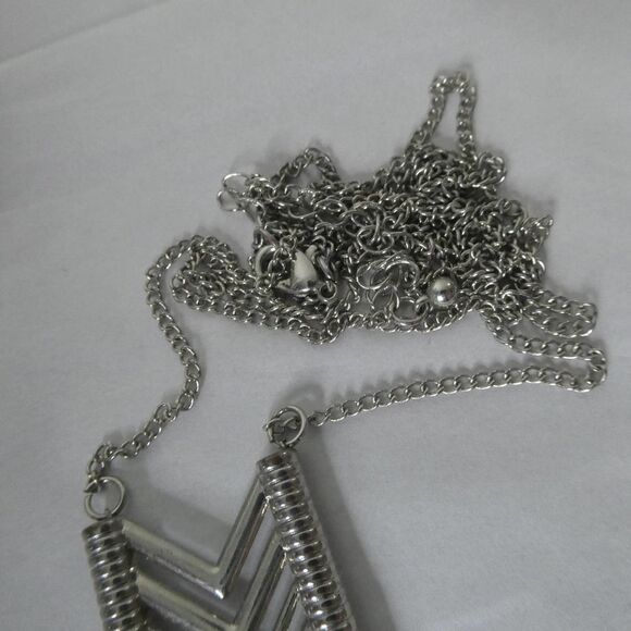 Boho Arrow Necklace - Picture 6 of 8